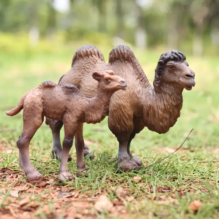 Figurine d'action camel réaliste