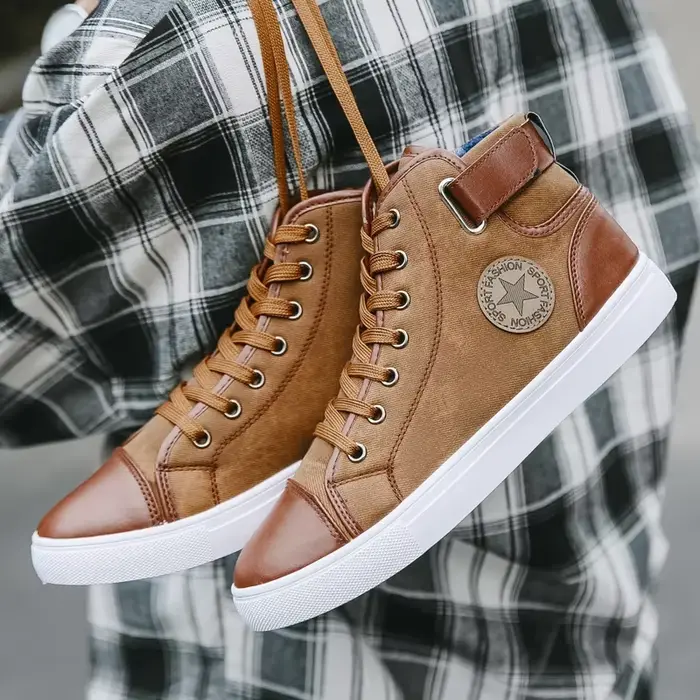 Chaussures de marche montantes pour hommes