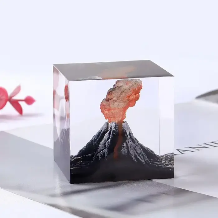 Lampe Volcan Rechargeable en Résine 3D