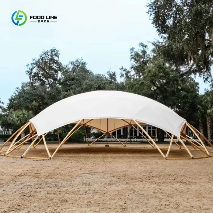 Tente dôme géodésique de luxe personnalisée de 12m x 9m