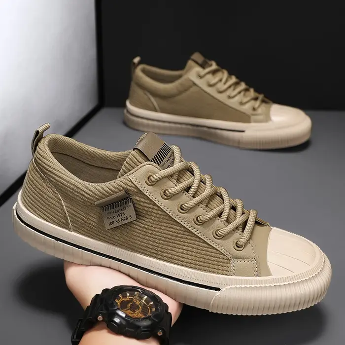 Chaussures de marche pour hommes tendance