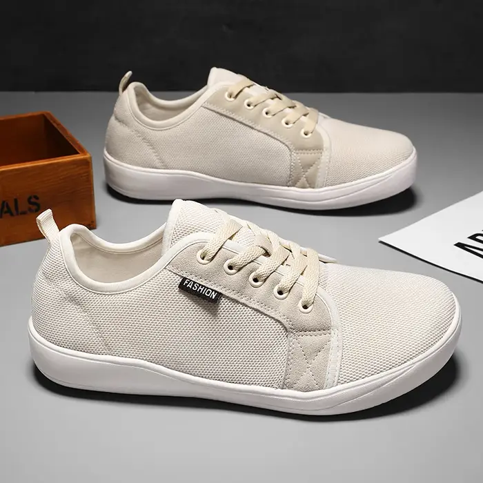 Chaussures pieds nus pour hommes avec boîte à bout large