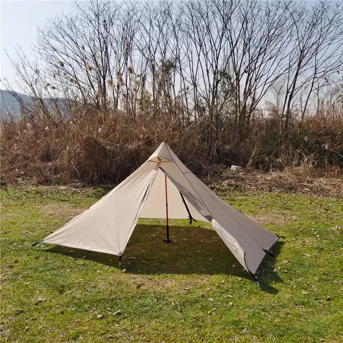 Tente de Camping en forme de pyramide pour une personne