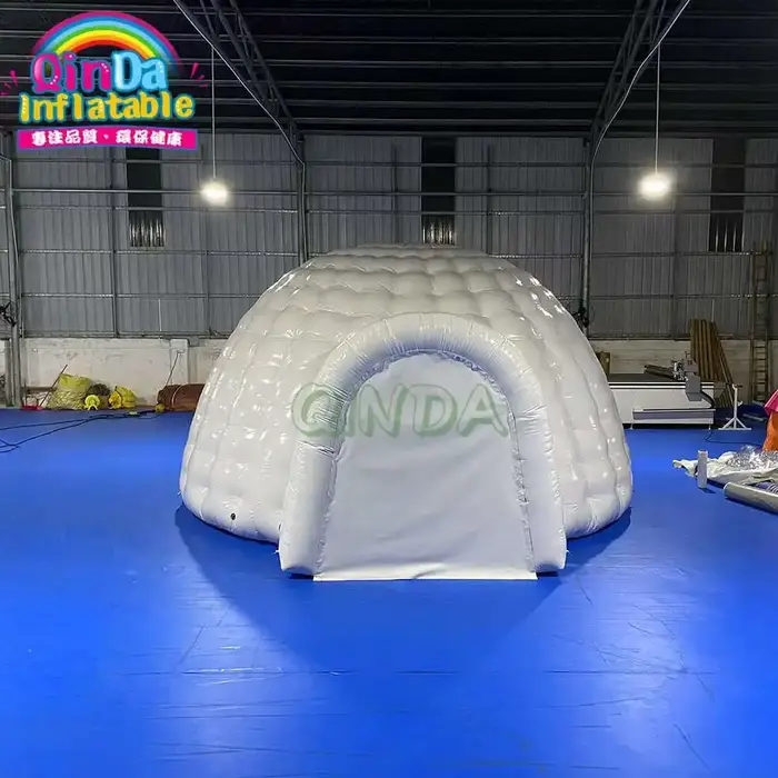 Grande tente gonflable imperméable de dôme d'air de construction