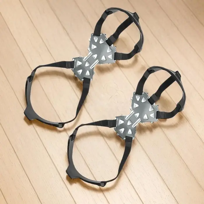 11 crampons à pointes pour bottes
