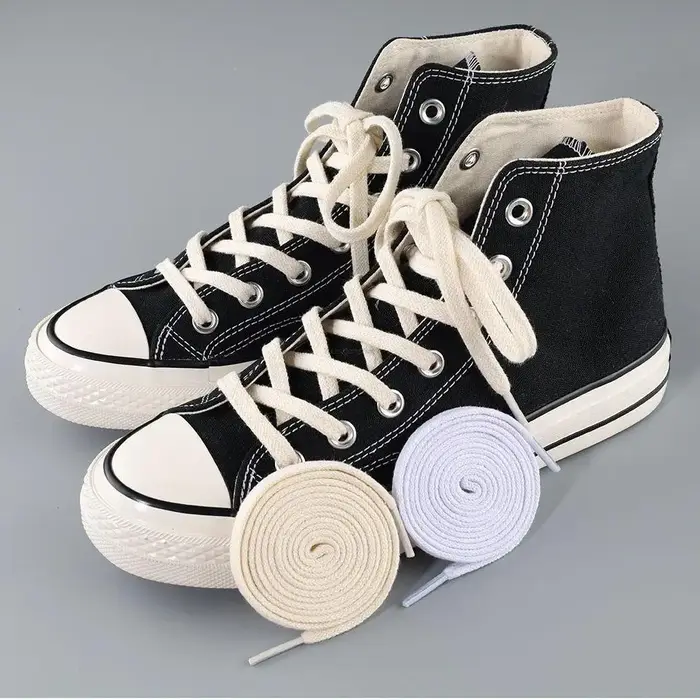 Lacets de chaussures de sport plats et solides