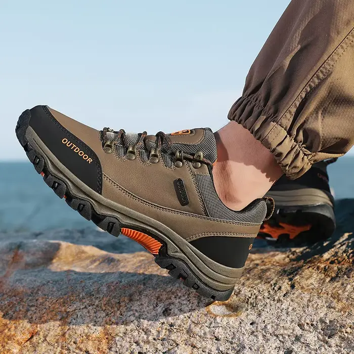 Chaussures de randonnée pour hommes imperméables en plein air basses bottes