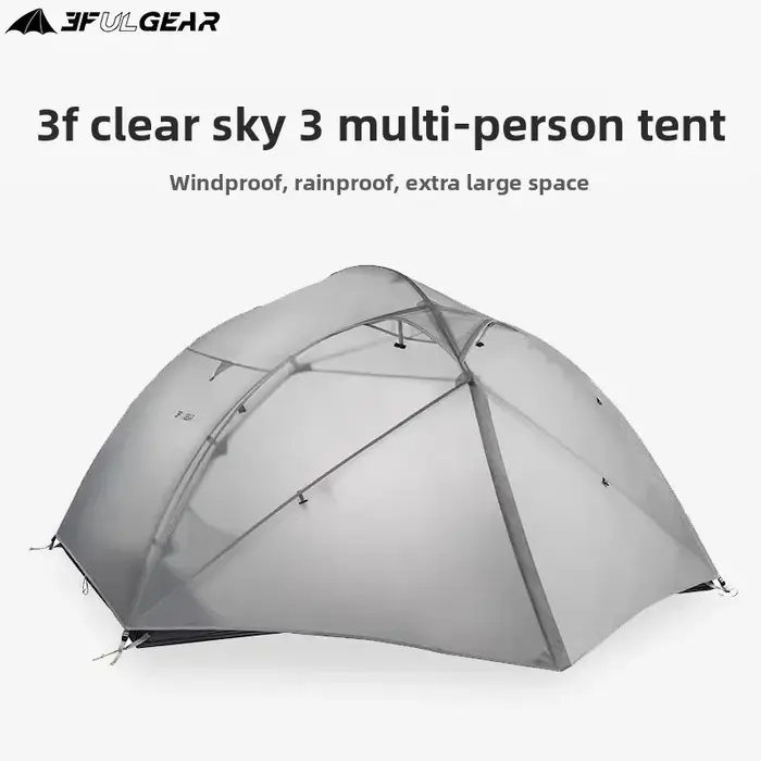 La tente pour trois personnes SF UL Outdoor Qingkong 3 est livrée avec une couverture de sol super légère