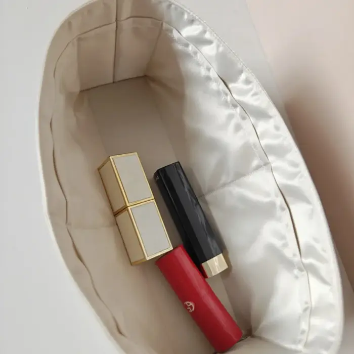 Sac intérieur étanche en satin léger