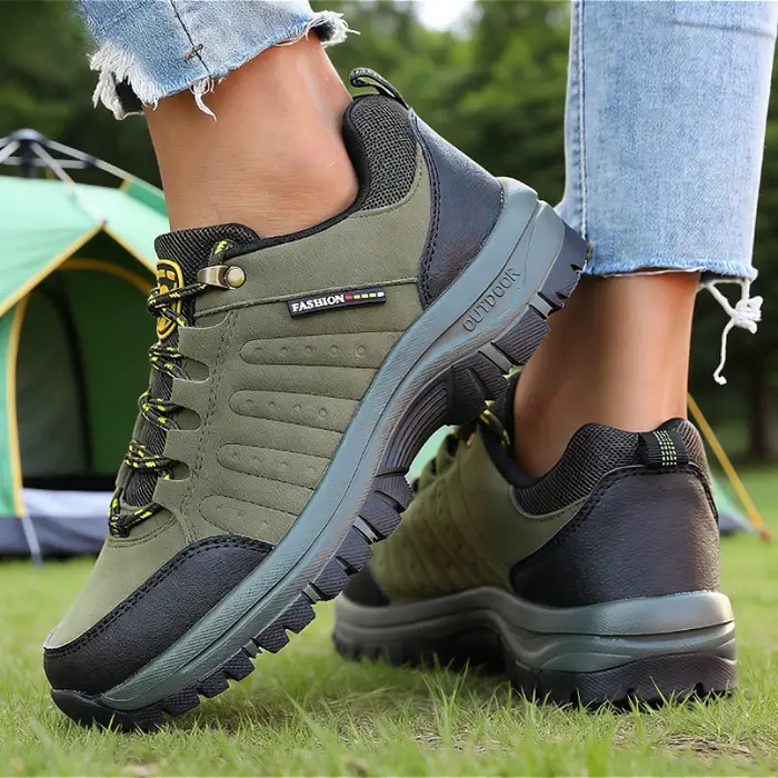 Chaussures de randonnée en daim et cuir pour femmes