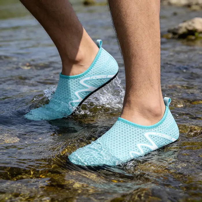 Chaussures aquatiques pour hommes et femmes