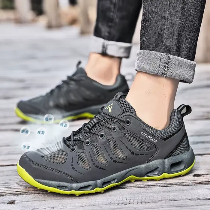 Chaussures de randonnée coordonnantes pour hommes et femmes