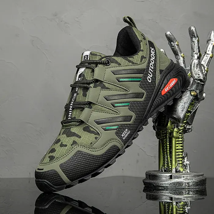 Nouvelles chaussures de randonnée pour hommes
