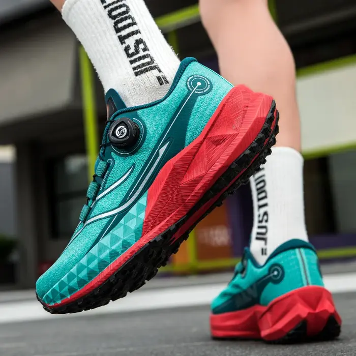 Chaussures de trail pour hommes et femmes, antidérapantes, résistantes à l'usure, chaussures de sport de randonnée, baskets respirantes en mesh pour le trekking