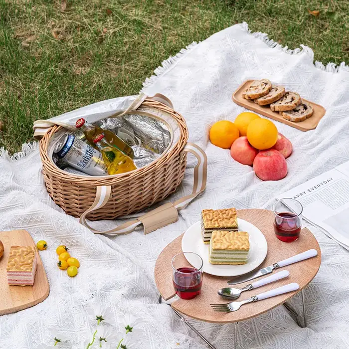 Panier de pique-nique artistique en rotin avec design portable