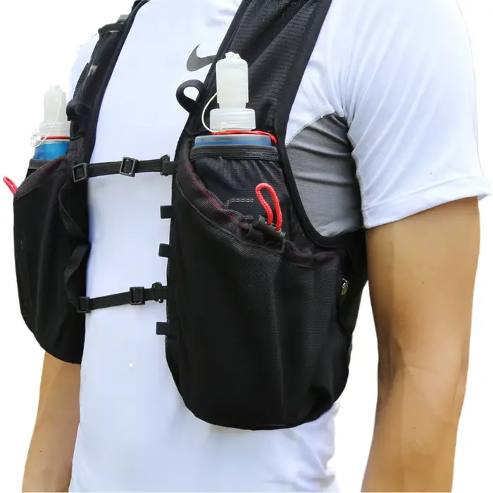 ULTRA-TRI Hydration Trail Running Sac à dos noir 10L avec 2 flacons souples