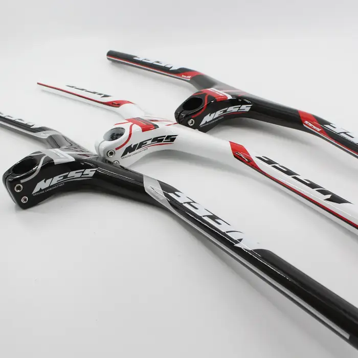 Le plus récent guidon de vélo en fibre de carbone NESS VTT 3K et tige guidon VTT en carbone intégré-