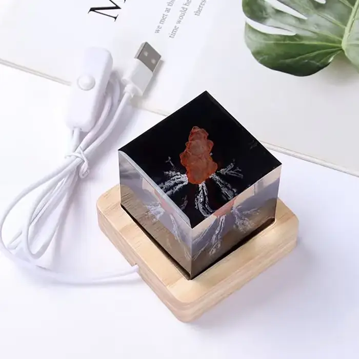Lampe Volcan Rechargeable en Résine 3D