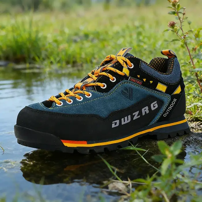 Nouvelles chaussures de randonnée imperméables
