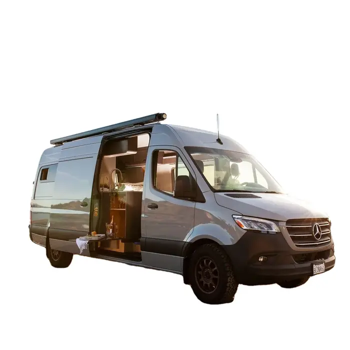 Auvent motorisé Awnlux pour camping-car