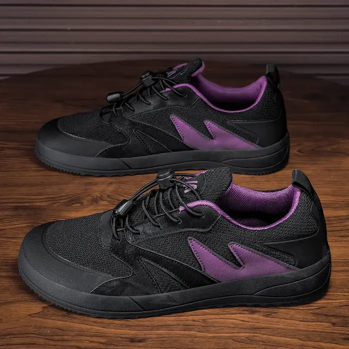 Chaussures de marche pour hommes à bout large