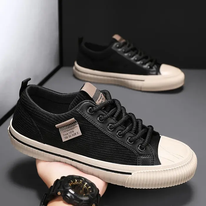 Chaussures de marche pour hommes tendance