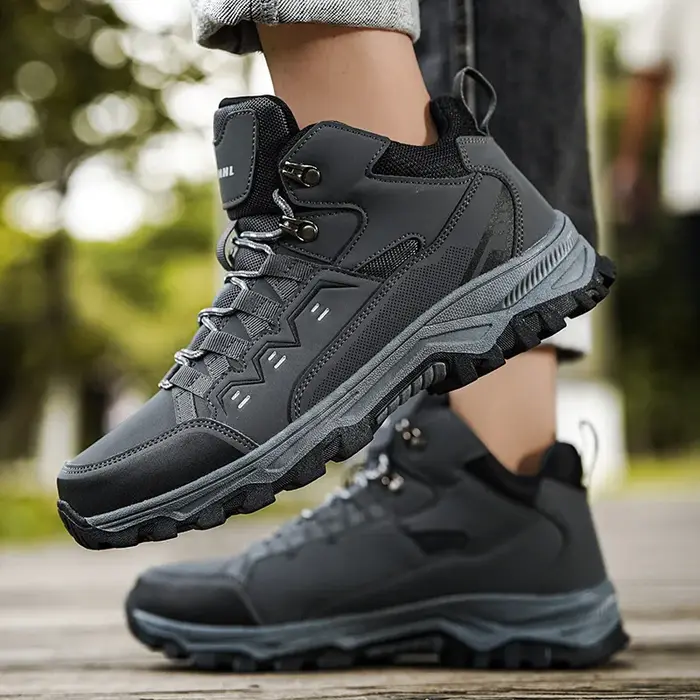 Chaussures de randonnée montantes pour hommes et femmes