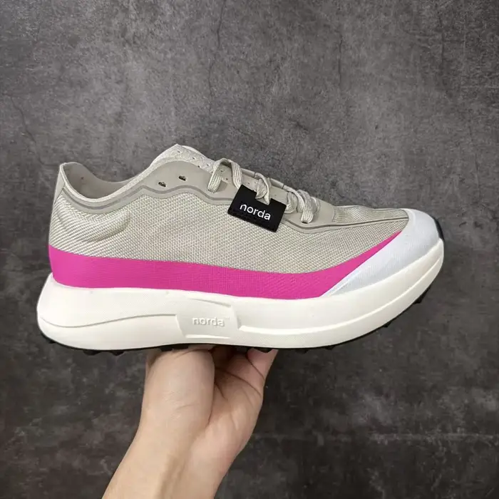 2026 Norda 005 Chaussures de trail running tout-terrain respirantes, antidérapantes et résistantes à l'usure pour couple, idéales pour le trekking et les activités décontractées en extérieur