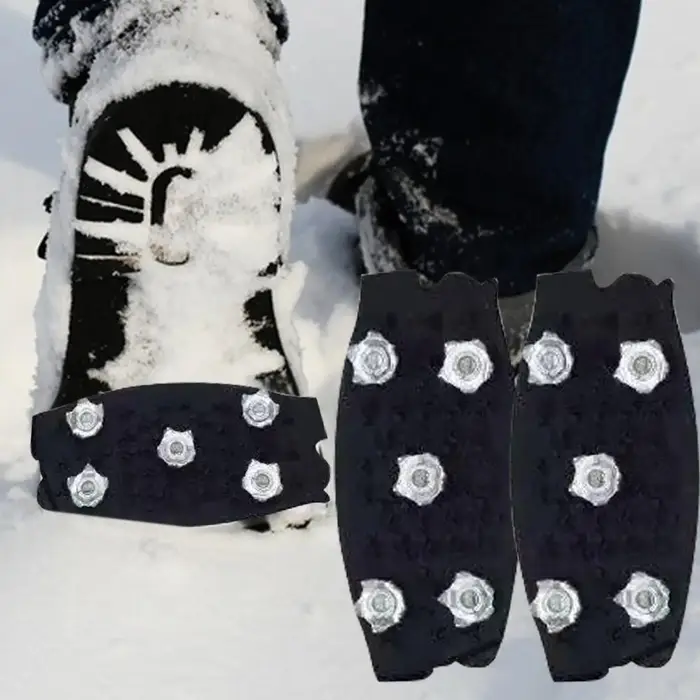 Chaussures à crampons avec 5 crampons en acier