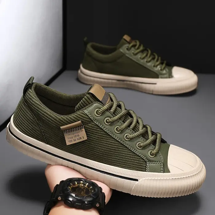 Chaussures de marche pour hommes tendance