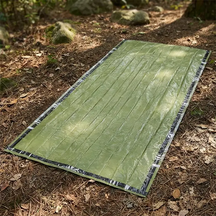 Sac de couchage d'urgence pour le camping en plein air
