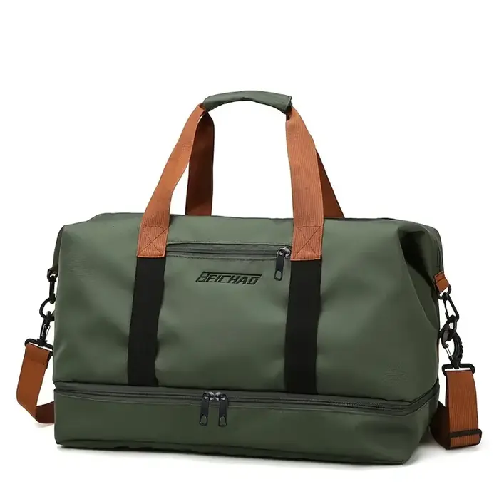 Le sac à dos de couleur neutre est spécialement conçu pour les hommes et les femmes et convient comme sac à bagages pour les voyages et l'hébergement