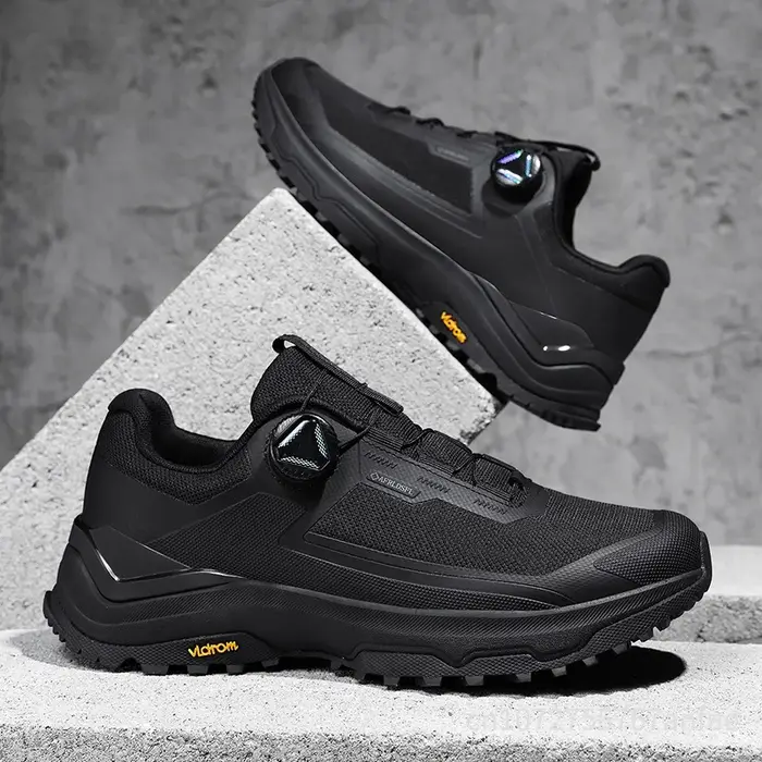 Nouvelles Chaussures de Sport d'Extérieur pour Hommes 2026 Légères Respirantes Antidérapantes Résistantes à l'Usure Amortissantes à Boucle Rotative pour le Camping