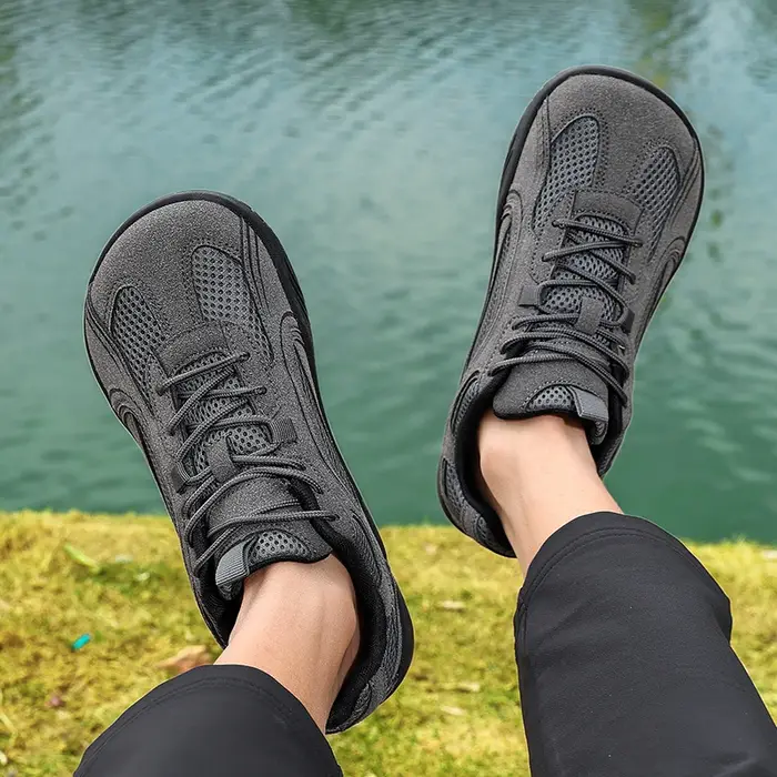 Chaussures de marche larges pour hommes