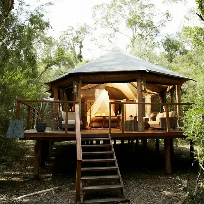 Tente de luxe pour hôtel-resort en plein air, tente de safari en toile PVDF, tente de glamping pour 