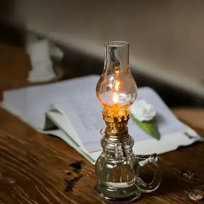 Lampe à kérosène Vintage avec couvercle en verre