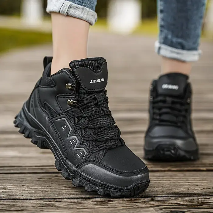 Chaussures de randonnée montantes pour hommes et femmes