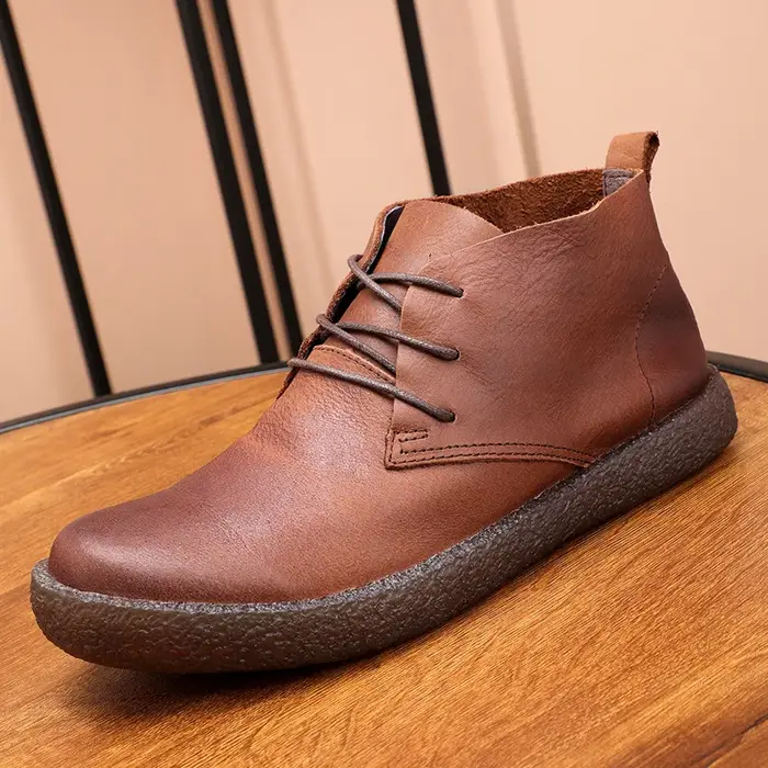 Baskets de marche décontractées à cheville haute pour hommes, couche supérieure en cuir de vache souple, semelle TPR, Botas courtes de printemps, chaussures de camping en plein air