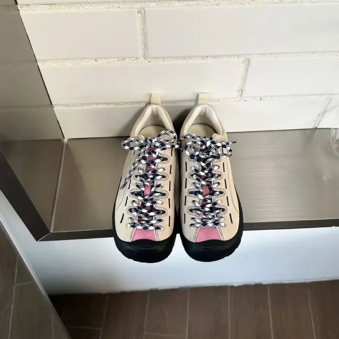 Chaussures de montagne en cuir pour femme