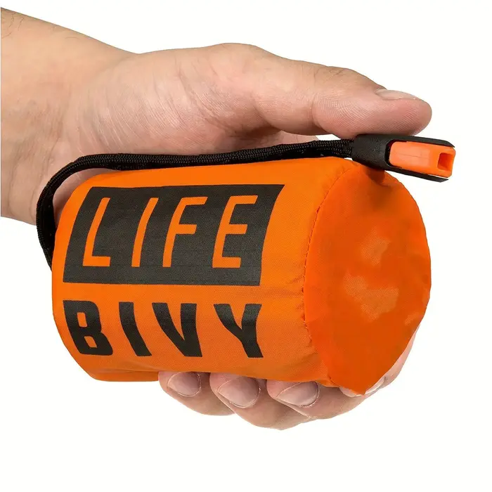 Sac de couchage chaud d'urgence compact et léger – imperméable, adapté au camping en plein air, port