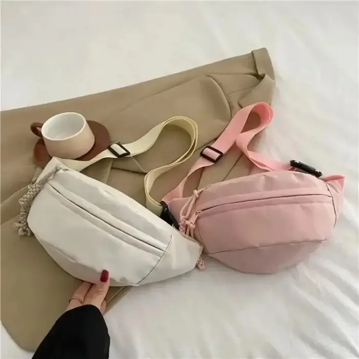Sac de poitrine demi-lune pour femme