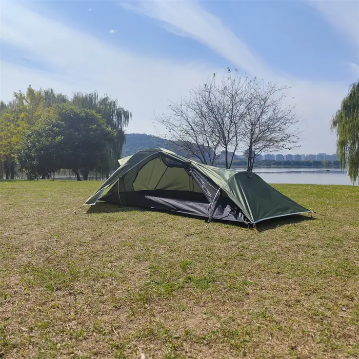 Tente de camping ultralégère résistante aux intempéries