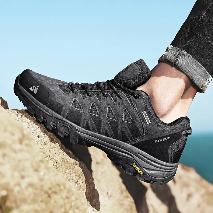 HIKEUP nouveauté hommes chaussures de randonnée respirant à lacets Trekking mâle amorti en plein air