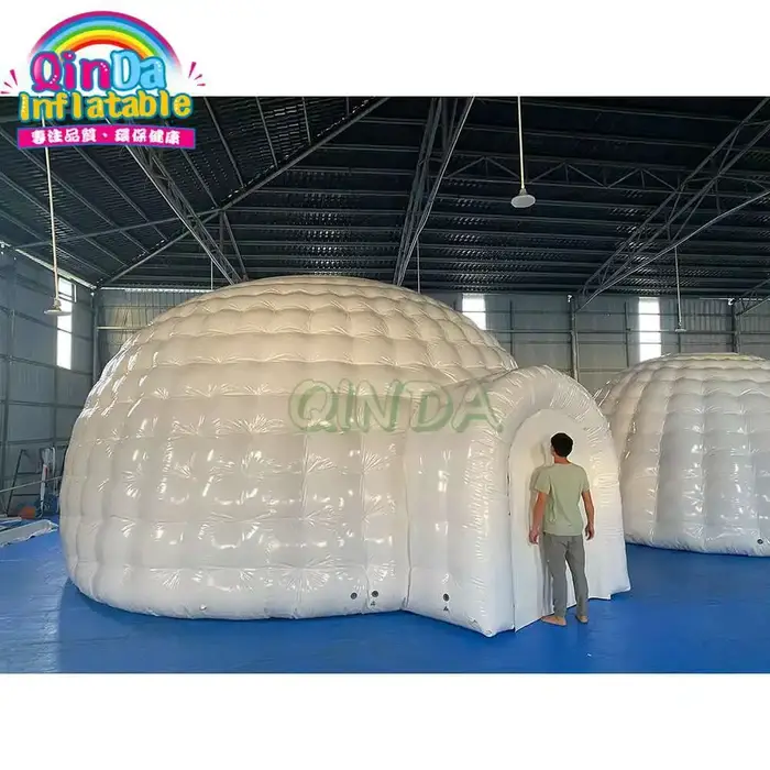 Grande tente gonflable imperméable de dôme d'air de construction