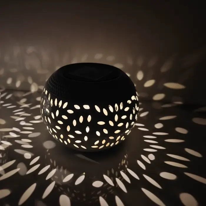 Lampe solaire d'extérieur à LED