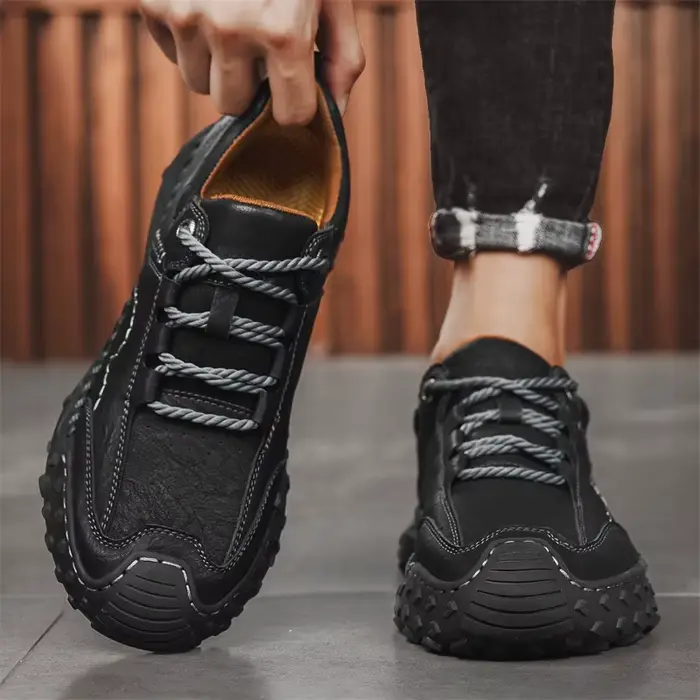 Chaussures de marche en cuir pour hommes, baskets de luxe, confortables, d'extérieur, de haute qualité, assorties avec tout, nouvelle collection 2025