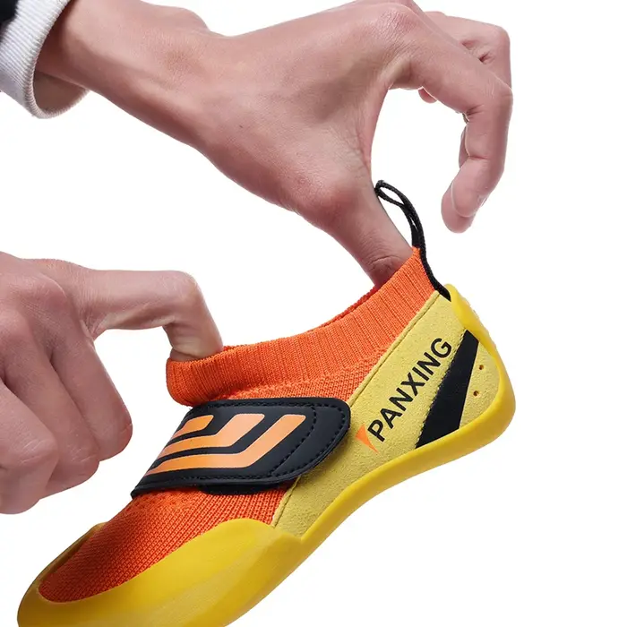 Chaussures d'escalade pour garçons et filles