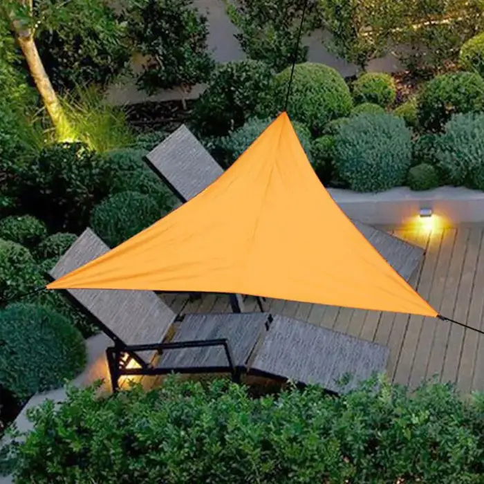 Abri solaire extérieur étanche
