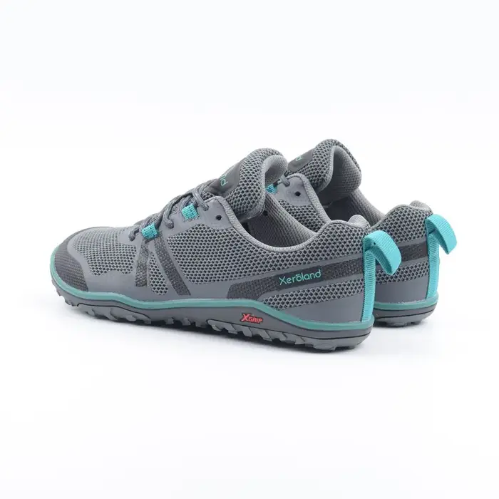 Chaussures pieds nus larges pour randonnée
