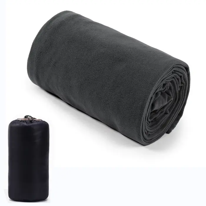 Sac de couchage en polaire pour l'extérieur